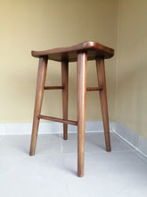 The Feel Stool - Una Palabra- The Mob Collective